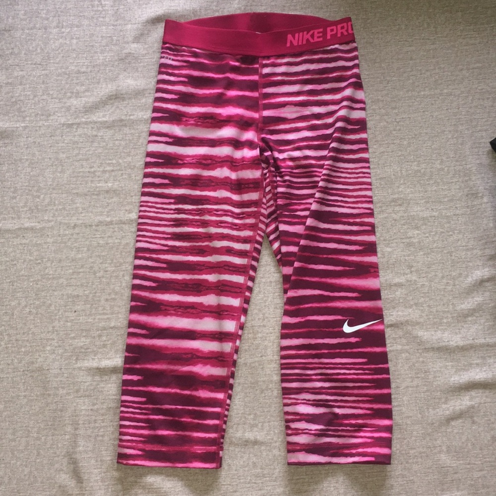 Pink nike crop leggings